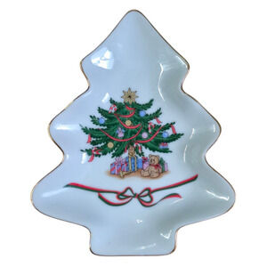 Kanesho Porcelain Christmas Tree Shape Holiday Candy Mint Dish 6.5 Inch Japan